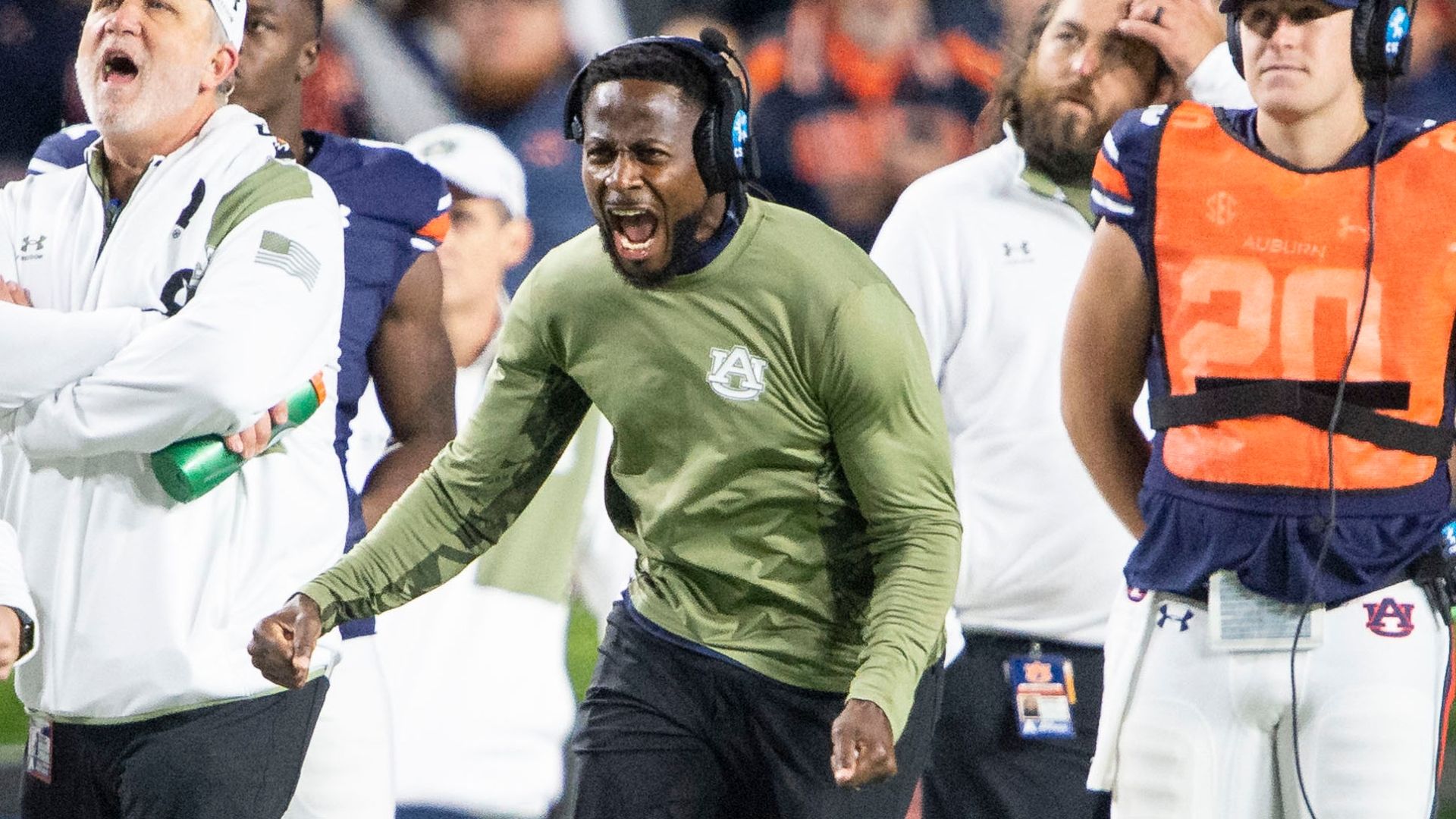 Tebow, Harper commend Williams for empowering Auburn