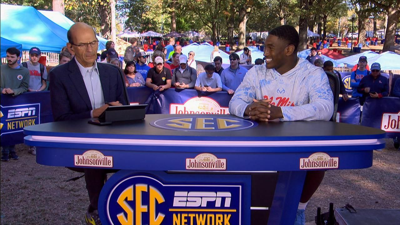 Rebels DE Johnson jokes about Kiffin's offensive bias