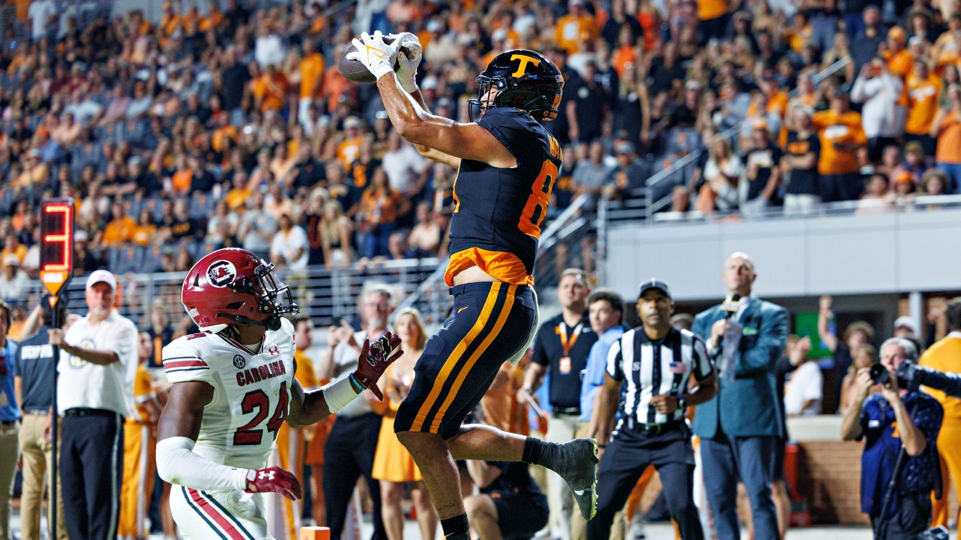 No. 19 Tennessee's offense, defense still evolving