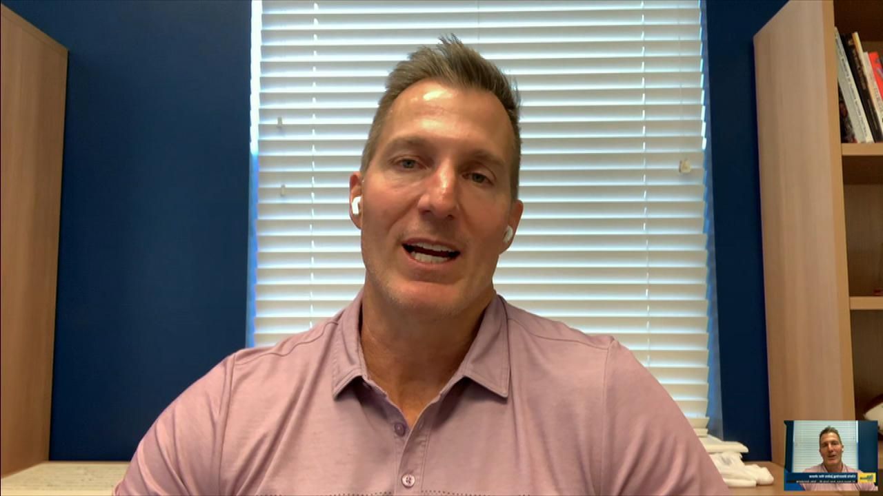 Gators may have to rely on RBs to improve on offense